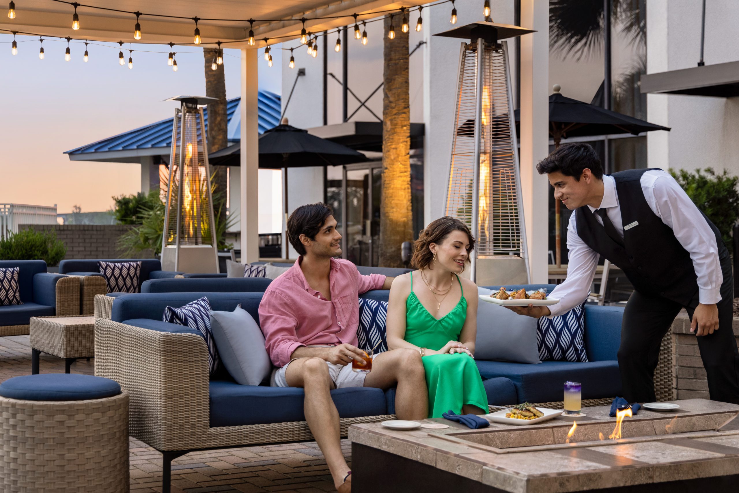 ILMWR_board_barrel_cabanas_cocktails_02